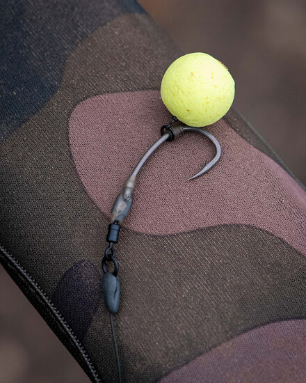 Wide Gape Longshank Fox